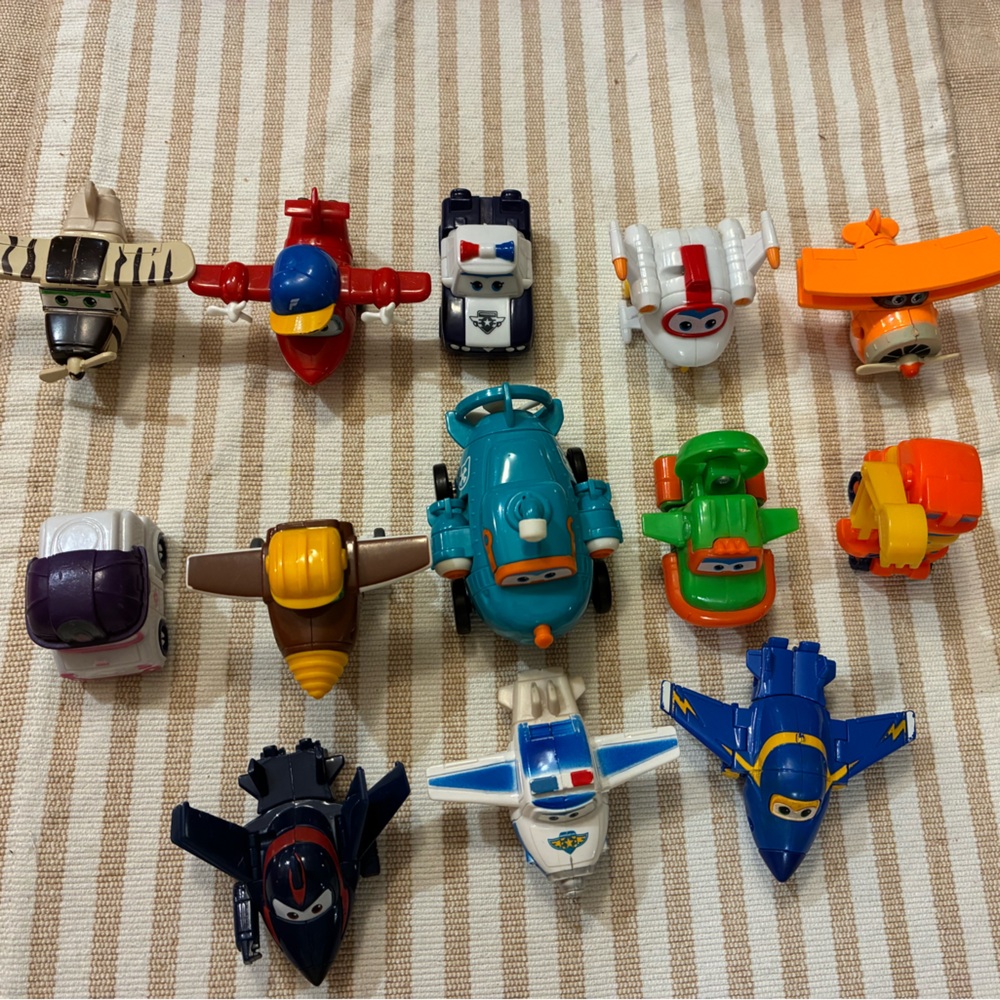 SuperWings Airplane Set